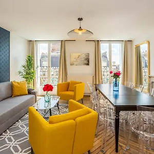 Merveil Family - Tilsitt - Eiffel Tower View Apartment