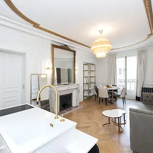 Champs Elysées - Lincoln Appartement
