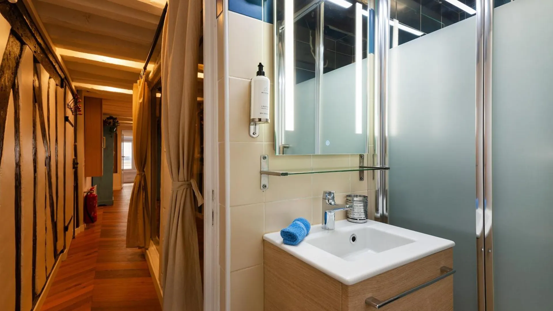 Champs Elysee Near President'S Palace With And Ac Paris Apartment